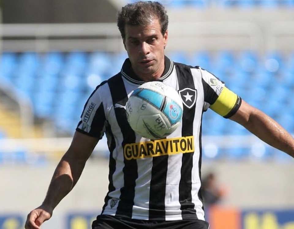 Túlio Maravilha — futebol em Goiás