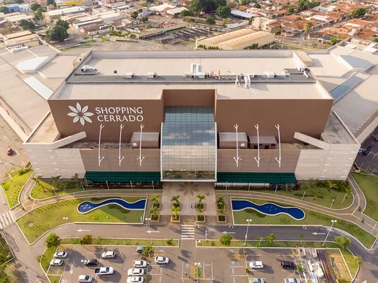 Fachada do Shopping Cerrado em Goiânia