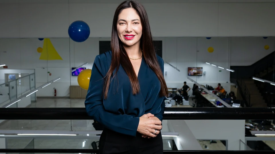 Ludmilla Guimarães em matéria do Portal Jordevá Rosa sobre BPO Financeiro em Goiânia