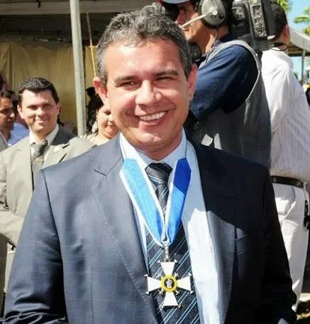 Arte editorial WikiGoiás — Nilson de Souza Freire